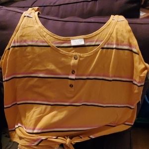 Tank top w/ knotted tie in front